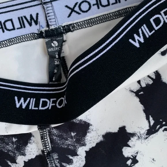 Wildfox High Waist Black And White Splatter Tie Dye 7/8 Leggings and Crop Top - Picture 7 of 10